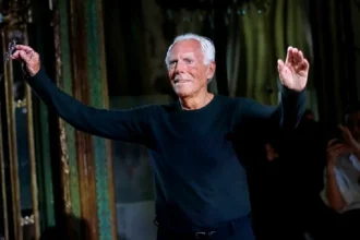 11 iulie 1934, ziua în care s-a născut Giorgio Armani. Povestea de viață a celebrului creator italian. A renunțat la medicină și a construit unul dintre cele mai puternice imperii din moda mondială