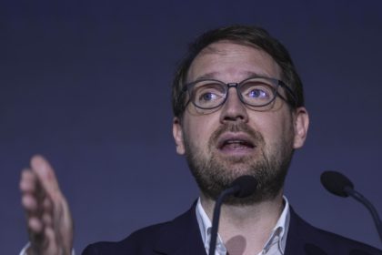 Dominic Fritz afirmă că şansele de a avea un nou guvern până la final de iulie sunt „zero”: De unde să vină această majoritate?