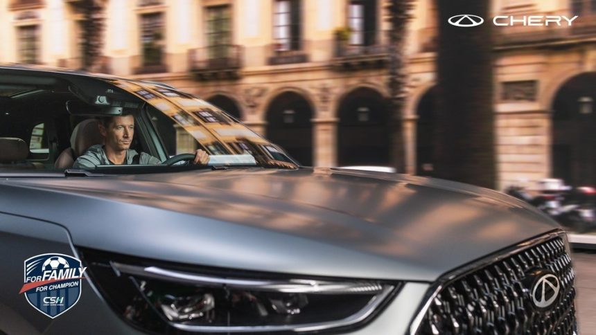 Testează SUV-ul lui Robert Lewandowski în România și intră în cursa pentru un Family City Break la CHERY Open Doors, 17-19 iulie SUV-ul lui Robert Lewandowski poate fi testat și în România. Cum poți câștiga un Family City Break la CHERY Open Doors, între 17 și 19 iulie