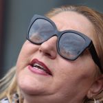 Diana Șoșoacă a fost trimisă în judecată, alături de Silvestru Șoșoacă, în dosarul privind lipsirea de libertate a unor jurnaliști italieni