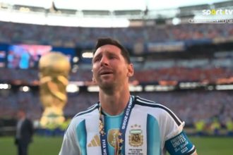 Imaginea deznădejdii. Messi, cu ochii în lacrimi după ce Argentina a pierdut Cupa Mondială