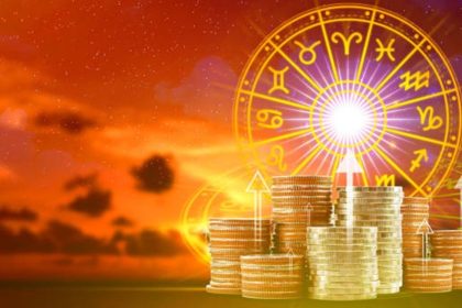 Cele două zodii care atrag banii în luna august. Planetele se aliniază în favoarea lor