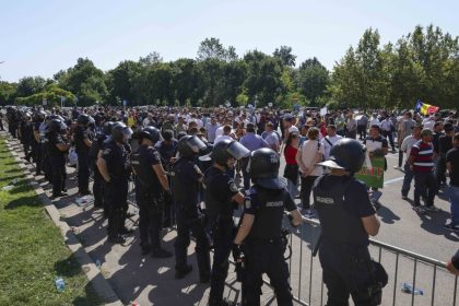 Protestul oierilor s-a mutat la Guvern după incidentele de la ANSVSA. Jandarmeria acuză că protestatarii blochează traficul