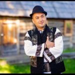Interpretul de muzică populară Ilie Caraș a ajuns la spital din cauza pastilelor de slăbit: „Am luat după ureche”