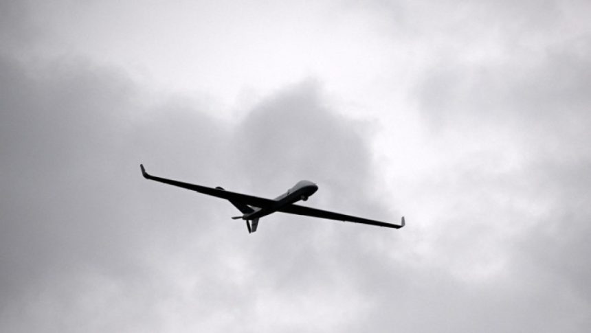 Tulcea în stare de alertă: a doua avertizare RO-Alert în aceeași zi după ce resturi de dronă au căzut la Periprava Locuitorii din județul Tulcea au primit al doilea mesaj RO-Alert într-o zi. Resturi de dronă au căzut în zona localităţii Periprava