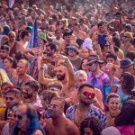 Un renumit festival de muzică psihedelică și-a suspendat programul după ce doi oameni au murit