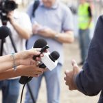 România, printre țările cu cea mai scăzută încredere în știri. De ce tot mai mulți oameni nu mai cred ceea ce citesc