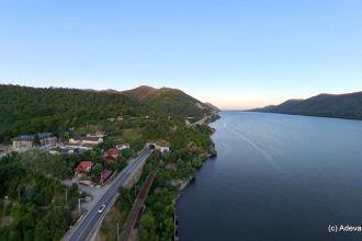 Locurile interzise de pe țărmul Dunării, dispărute sub ape. „Grănicerii au ordin să împuște pe oricine se apropie de maluri”