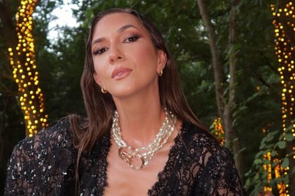 Adela Popescu a arătat cum decurge o zi perfectă la Șușani: „Radu mă așteaptă”
