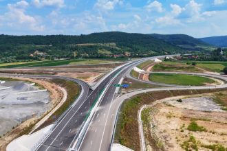 S-a deschis un nou tronson din Autostrada Transilvaniei. Miruță: „Se va putea ajunge până la Sibiu sau până la Deva”