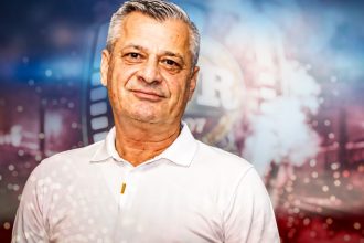 Surpriză uriașă: CFR Cluj pregătește o mare lovitură pentru postul de antrenor! Negocierile sunt avansate