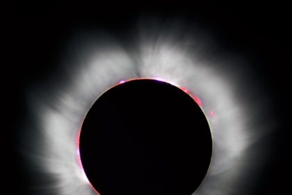 Trei dintre cele mai înfricoșătoare eclipse solare din istorie. Haosul care a izbucnit după întunecarea cerului și fenomenul care a oprit un război