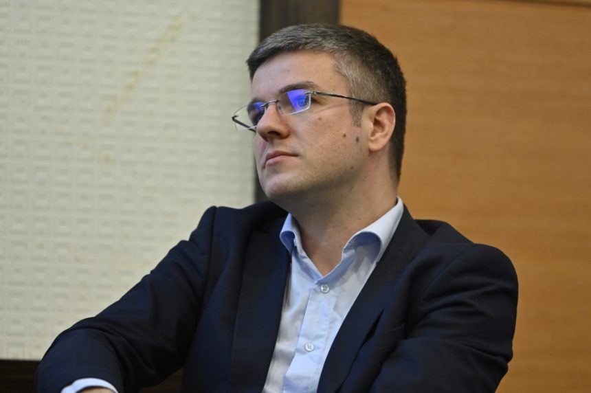 Irineu Darău anunță revoluția apărării: România va avea până în 2027 o industrie puternică bazată pe drone Irineu Darău: „România va avea curând o industrie de apărare bazată pe drone”. Orizont de timp – 2027