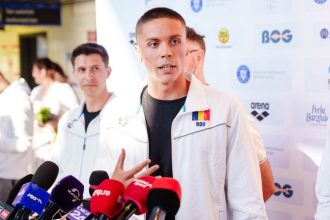 David Popovici cere statului să-și onoreze obligațiile către sportivi: „Cât de mult pot aștepta?”