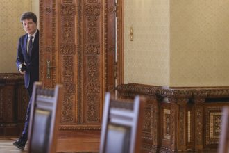 Legea salarizării, amânată din nou. Nicușor Dan și liderii partidelor nu au ajuns la un consens. Unde s-au blocat negocierile