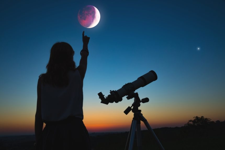 Eclipsă spectaculoasă pe 28 august: Luna va fi aproape complet acoperită - unde va fi vizibilă O nouă eclipsă va avea loc pe 28 august. Unde și cum poate fi văzută Luna aproape complet acoperită