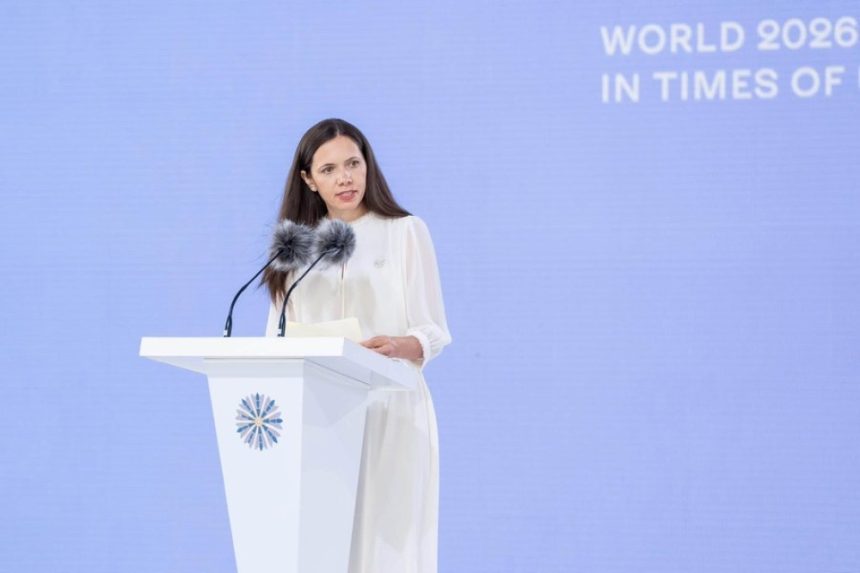 Scandal uriaș: Nicușor Dan acuzat de nepotism după ce și-a trimis partenera la Kiev, comparat cu voievozi care aveau concubine dar nu le foloseau pentru diplomație „Toți voievozii au avut concubine, dar nu le-au trimis să facă diplomație oficial”. Revoltă pe social-media după ce Nicușor Dan și-a trimis partenera la Kiev