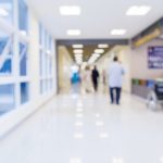 Trei arestări după un scandal la Maternitatea Braşov. Totul ar fi pornit de la o pacientă care i-a cerut colegei de salon să se spele