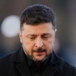 Ucraina își schimbă strategia în plin război. Demiterea ministrului Apărării provoacă proteste și deschide o nouă dispută politică pentru Zelenski