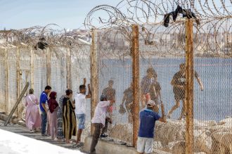 Spațiul Schengen, din nou sub presiune. Controalele la frontiere se extind, iar țările UE se ceartă pe redistribuirea migranților