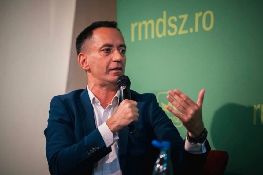 UDMR clarifică votul pentru Biroul Permanent: nu a susținut AUR sau S.O.S. și nici nu s-a opus PNL sau USR Cum explică UDMR votul pentru funcțiile din Birolul permanent din Camera Deputaţilor: „N-am votat cu AUR sau cu S.O.S. şi n-am votat împotriva PNL sau USR”