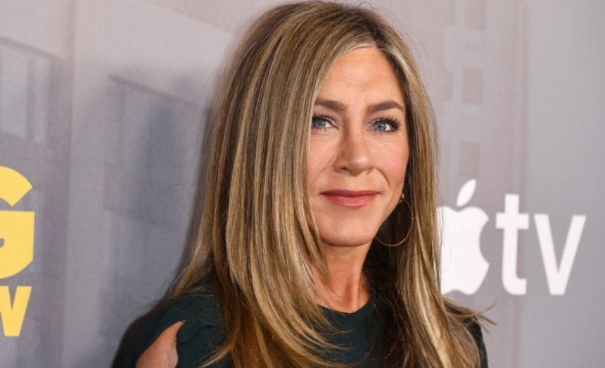Jennifer Aniston înfruntă o teamă copleșitoare - cum Jim Curtis o ajută să o depășească Iubire vindecătoare. Ce teamă imensă încearcă Jennifer Aniston să depășească cu ajutorul iubitului ei, Jim Curtis