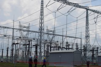ANRE a aprobat planul de investiții al Transelectrica până în 2035 și cere urgentarea legăturilor cu Ungaria și Bulgaria