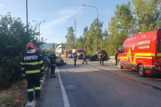 Accident cu mai multe victime pe DN 6, în Orșova. Două persoane au fost găsite inconștiente