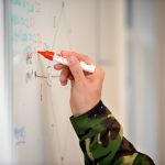 Armata britanică va mobiliza veteranii în vederea pregătirii pentru război
