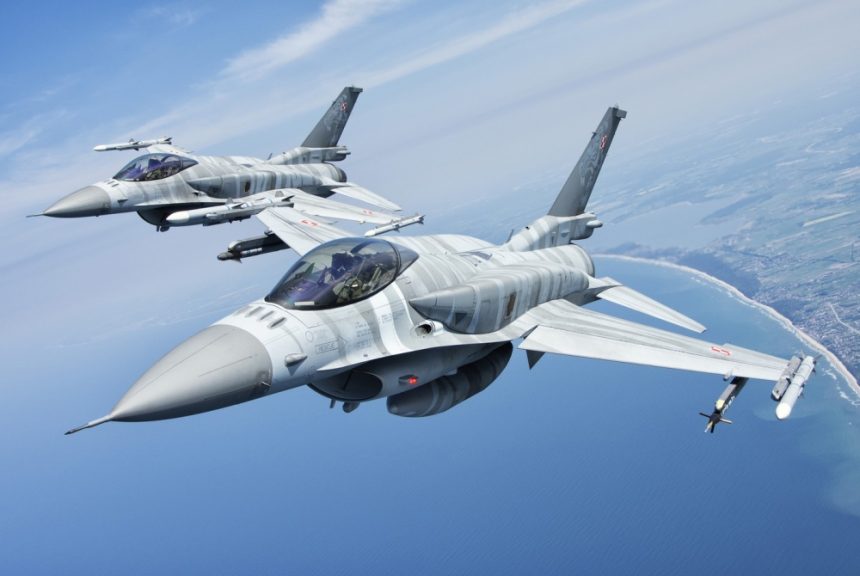 Alertă majoră în Nordul Moldovei: dronă prăbușită la Suceava, RO-ALERT pentru Botoșani și două aeronave în misiune Dronă prăbușită la Suceava. Mesaj RO-ALERT la Botoșani. Două aeronave au decolat pentru a monitoriza situația