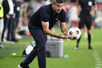 Supărat pe Becali, Marius Baciu s-a dus la baza FCSB-ului „chitit” să demisioneze. Cine l-a făcut să se răzgândească