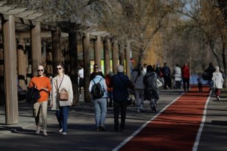 Vremea se încălzește ușor, dar diminețile rămân răcoroase. Unde se vor înregistra cele mai ridicate temperaturi