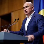Bolojan, avertisment după violențele din Piața Victoriei: „Nu ne putem permite să ne pierdem unii de alții”