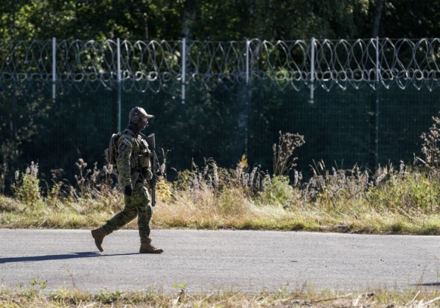 Macron mobilizează aliații pentru extinderea scutului nuclear francez - România ezită și stârnește îngrijorare Macron strânge aliați pentru extinderea protecției nucleare franceze. România încă ezită
