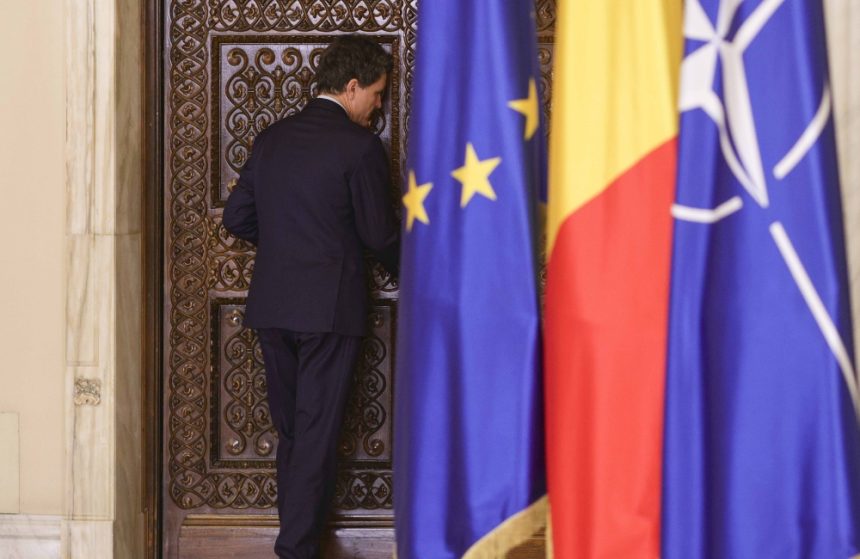 Bombă în politică: Siegfried Mureșan desemnat premier, Ilie Bolojan luat complet prin surprindere de anunțul lui Nicușor Dan Culisele desemnării lui Siegfried Mureșan ca premier: Ilie Bolojan nu știa ce anunț urma să facă Nicușor Dan (surse)