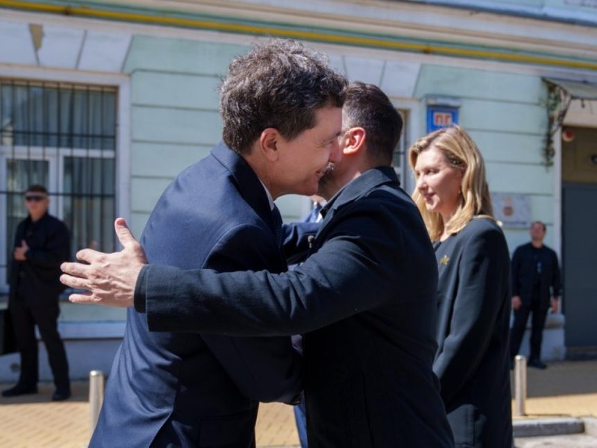 Nicușor Dan la Summitul pentru Integrare Carpatică din Ucraina: mesaj crucial transmis de președintele României Nicușor Dan la Summitul Inițiativei pentru Integrare Carpatică din Ucraina. Ce mesaj transmite președintele României