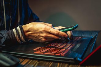 Cum se foloseşte Rusia de „super-aplicaţia” mobilă Max pentru a-şi spiona cetăţenii. „E cea mai ingenioasă şi înfricoşătoare tactică”