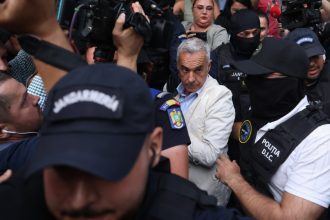 Călin Georgescu a fost reținut și dus în arest. Anunțul oficial al DIICOT. Ce documente au ridicat procurorii la percheziții