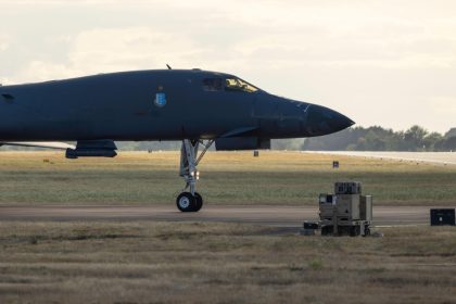 Suspiciune de atac terorist la baza aeriană americană Fairford din Anglia: cinci bărbați au fost arestați. Ce a declarat Trump