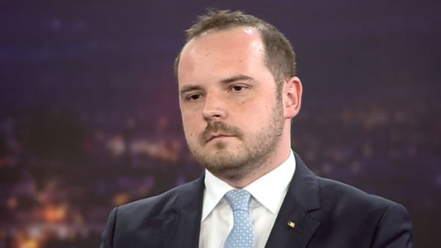 Alexandru Rogobete (PSD), mesaj pentru PNL-USR: CCR este bună doar atunci când speraţi să vă dea vouă dreptate Alexandru Rogobete (PSD), mesaj pentru PNL-USR: CCR este bună doar atunci când speraţi să vă dea vouă dreptate