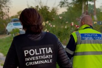 Și-a amenajat o biserică acasă și a oficiat slujbe ca preot timp de șapte ani