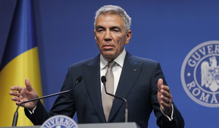 A salvat Guvernul Bolojan economia? Dragoș Anastasiu: Am adus specialiști, dar acuzațiile de furt de date ne-au paralizat A fost bun Guvernul Bolojan pentru economie? Dragoș Anastasiu: Am adus specialiști. La TV se spunea că furăm date. Greu să lucrezi așa