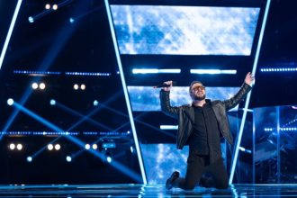 „Ești fenomenal!” Momentul în care Eduard Cotoară a urcat pe scena „Vocea României”. Ce a urmat