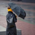 Vreme rece și cod galben de vânt puternic în mai multe județe ale țării. Vor fi rafale de până la 70 km/h