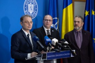 Guvernul anunță măsuri împotriva violenței în școli. Premierul: „Toleranță zero față de armele albe”