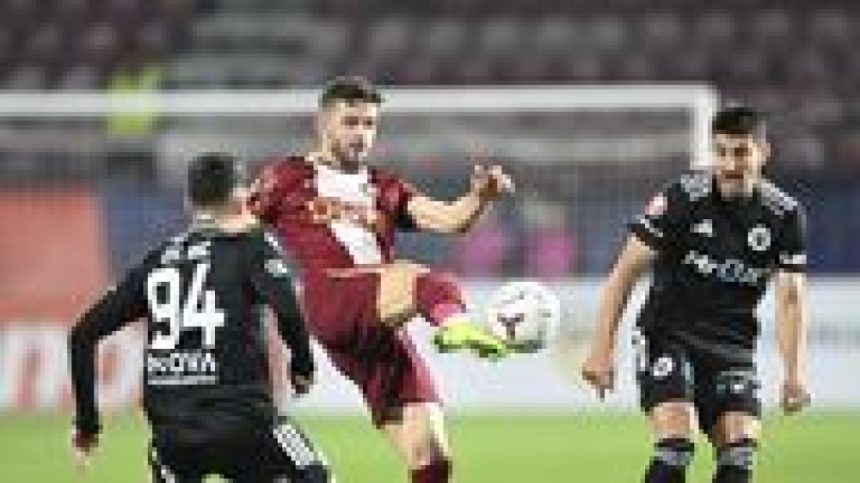 Scandal la CFR: jucătorii, forțați să părăsească terenul Scandal la CFR -a cerut jucătorilor să părăsească terenul