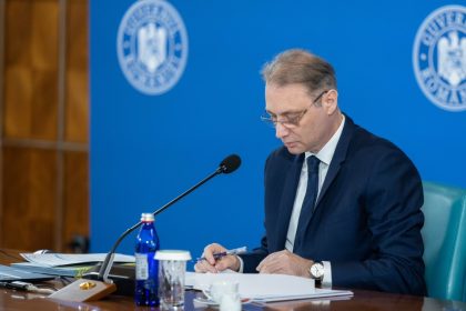 Guvernul a aprobat un set de măsuri pentru finanțarea localităților, deblocarea plăților și continuarea investițiilor publice