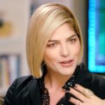 Actrița Selma Blair, scuze publice după arestarea în urma unui incident în avion: „Niciodată nu am avut intenţia să rănesc pe cineva”